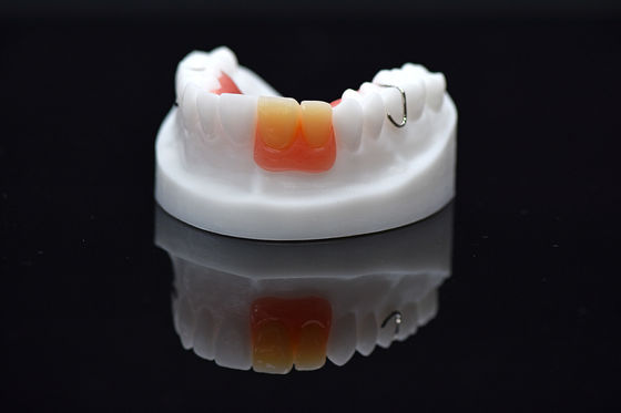 주문 아크릴 플래퍼 제거 가능한 과장 치아 사용자 지정 제거 가능한 아크릴 치아 online manufacture